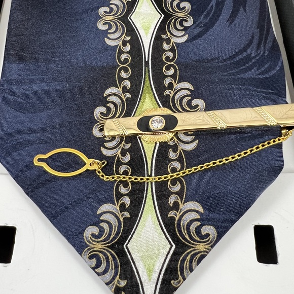 Giorgio Brutini Navy & Yellow Silk Tie includes Tie Hanky Tie Bar - no cufflinks - Picture 9 of 10